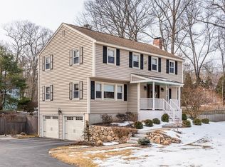 16 Willowbrook Dr, Framingham, MA 01701
