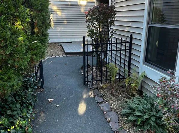24 Stevens Place #24, Rocky Hill, CT 06067