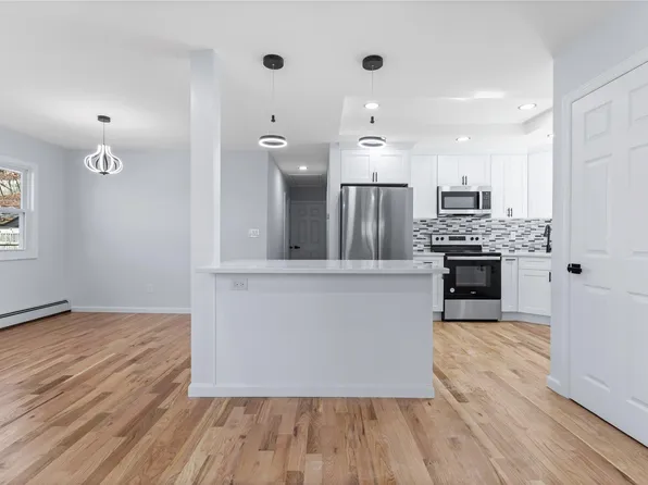 394 Patton Avenue, Shirley, NY 11967