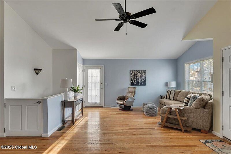 5th image of 4 Wilson Avenue