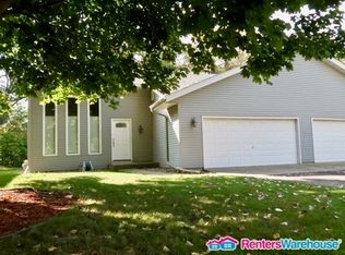 6750 132nd St W, Apple Valley, MN 55124