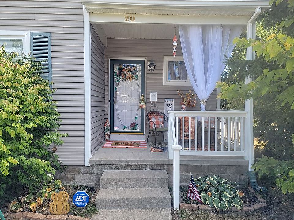 1st image of 20 Paisley St