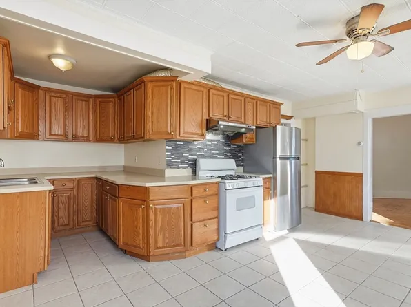 223 School St #1, Lowell, MA 01854