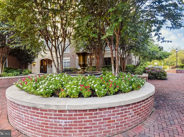 600 2nd St APT 105, Alexandria, VA 22314