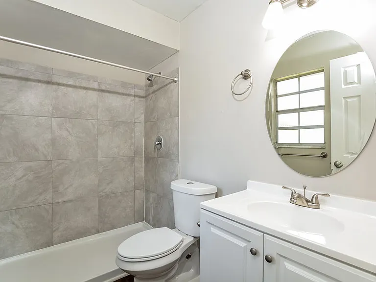 1177 La Mesa Ave — Photo 15