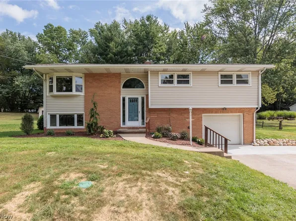 4261 Slaughter Rd, Uniontown, OH 44685