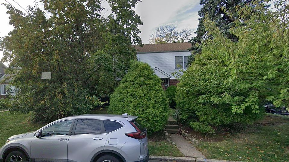 1st image of 86 Maiden Ln