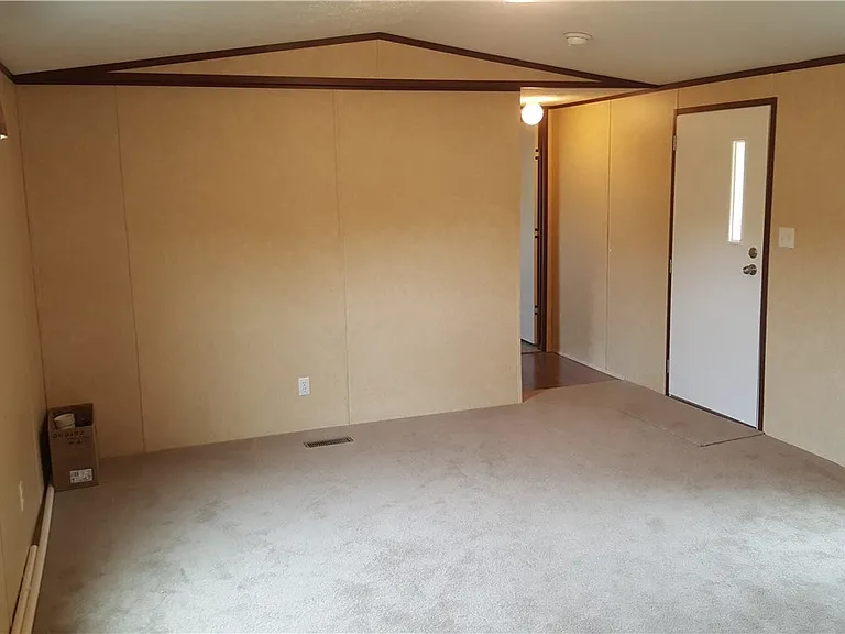 810 McDonald St — Photo 23