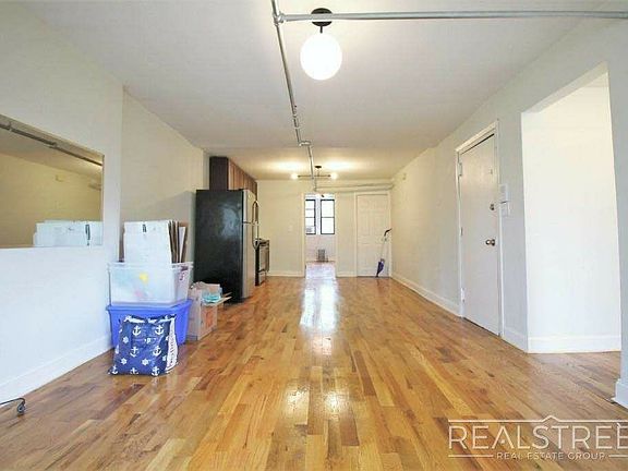 2nd image of 395 Jefferson Ave APT 3A