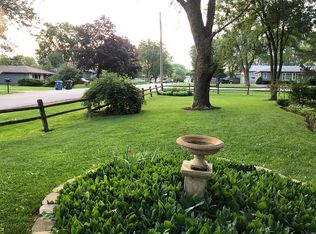 1960 Arlene Dr, Aurora, IL 60505