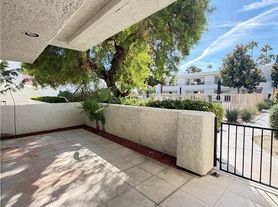 32505 Candlewood Dr