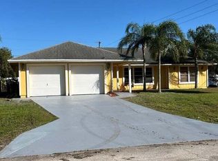 2351 SE Maize St, Port Saint Lucie, FL 34952
