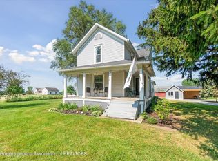 7904 S Francis Rd, Dewitt, MI 48820