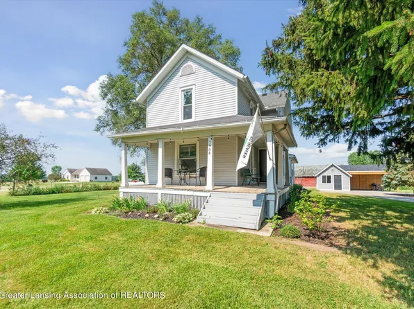 7904 S Francis Rd, Dewitt, MI 48820