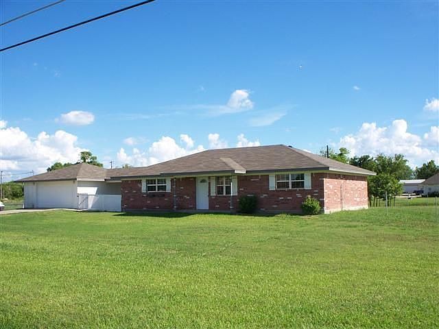 1st image of 341 Fernwood Dr