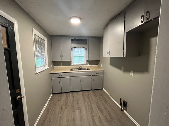 4th image of 6034 Virginia Ave