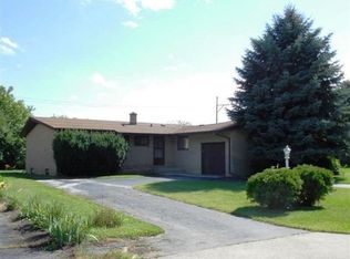 5821 Greenleaf Blvd, Racine, WI 53406