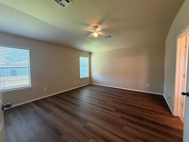 2520 Butler Way — Photo 8