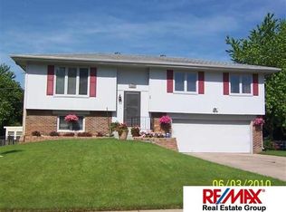 8304 S 49th Ave, Omaha, NE 68157