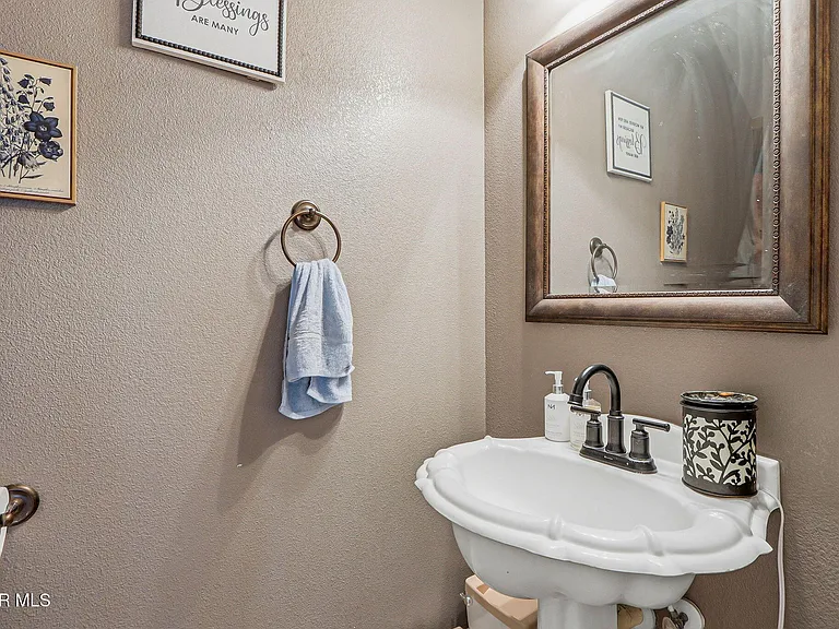 11620 Saint Thomas Way — Photo 14