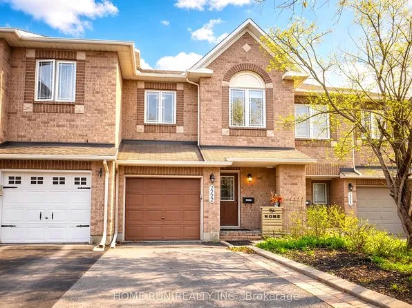 2222 Brockstone Cres, Ottawa, ON K4A 4V5