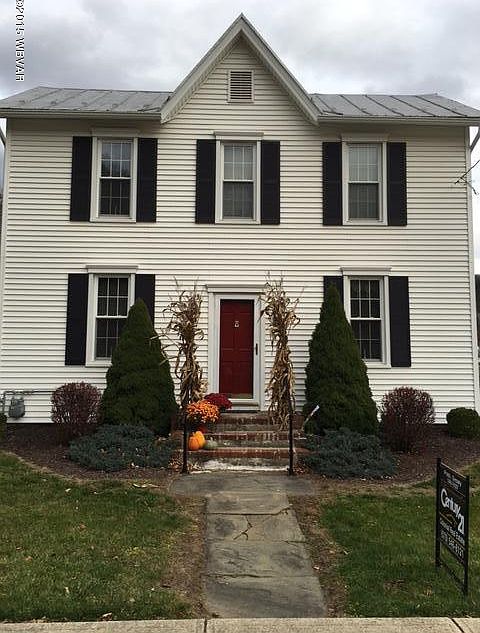 1st image of 264 N Main St