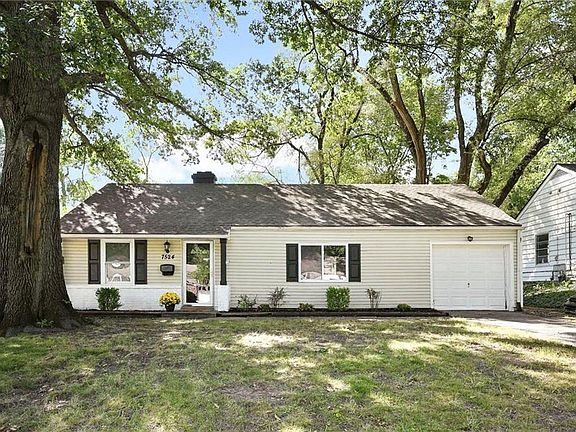 2nd image of 7524 Rainbow Dr