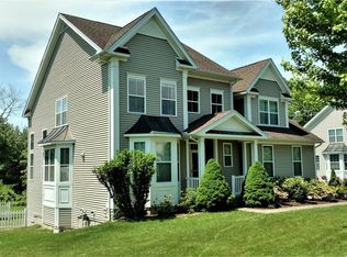 1 Brookside Dr, Middlebury, CT 06762