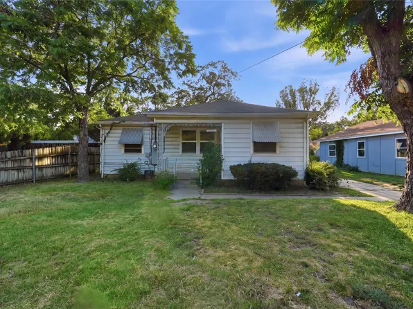 2204 Tierney Rd, Fort Worth, TX 76112