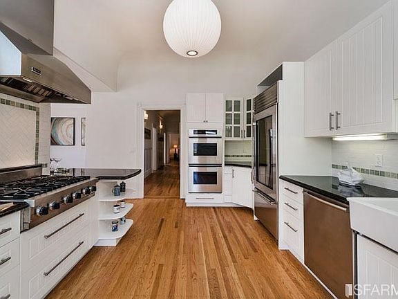 4th image of 928 Broderick St #928