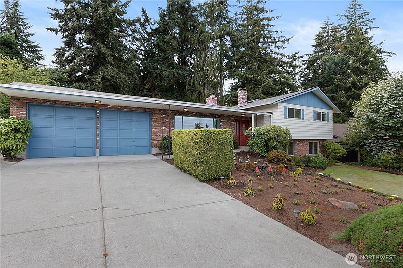 2nd image of 741 S 295th Place