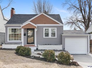 6327 Poppleton Ave, Omaha, NE 68106