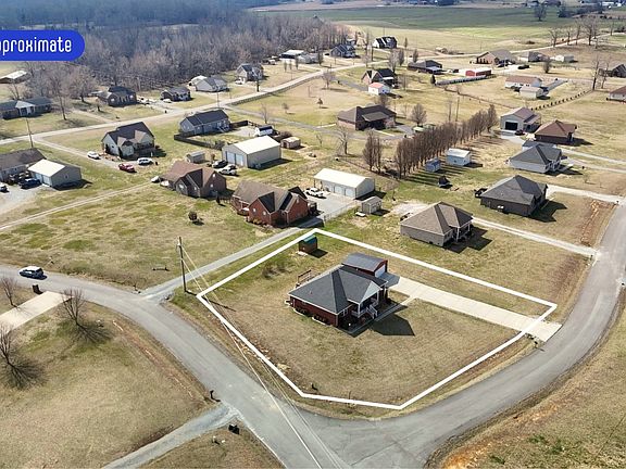 4th image of 172 Hayden Drake Ln