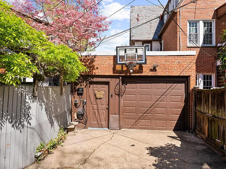 4400 Q St NW — Photo 32