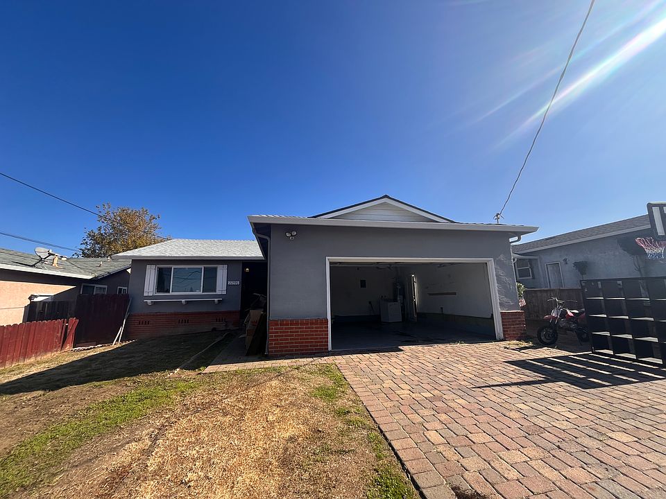 2nd image of 22596 Northview Dr