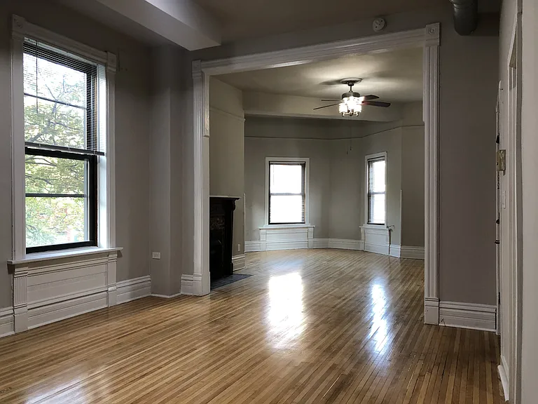 858 N. Wood St./1811 W. Iowa St. — Photo 2