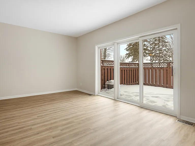 2190 Halifax Dr #14 — Photo 6