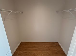 1 Keahole Pl APT 1318, Honolulu, HI 96825
