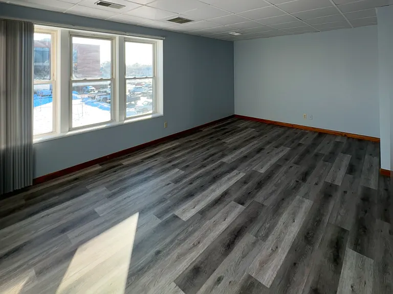 525 E Pine St — Photo 4