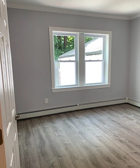 12 Russell Avenue — Photo 10