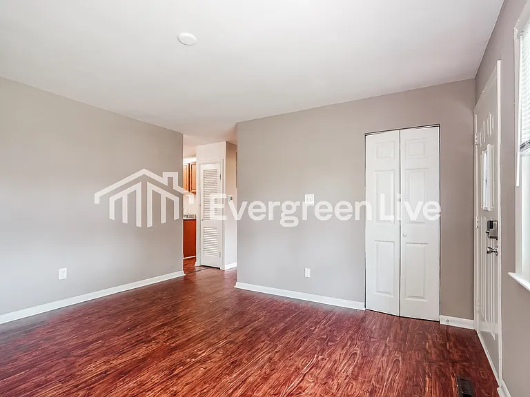 1550 Wilton Dr — Photo 5