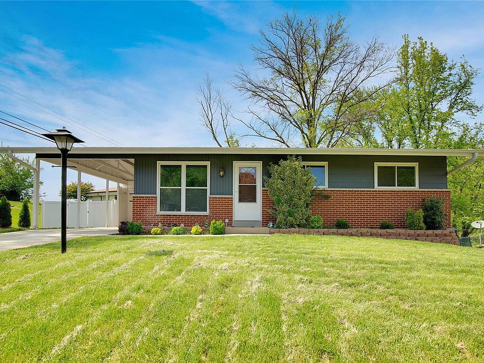 1st image of 111 Burncoate Dr