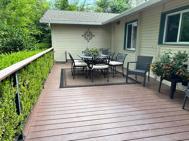 6658 Laird Rd — Photo 24