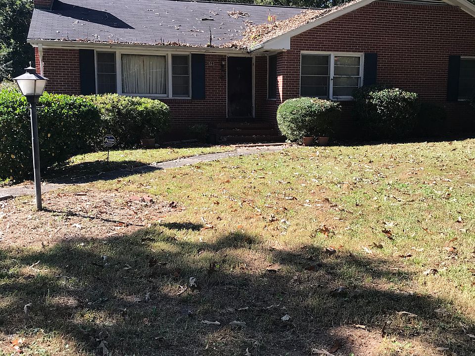1st image of 1523 Collier Dr SE