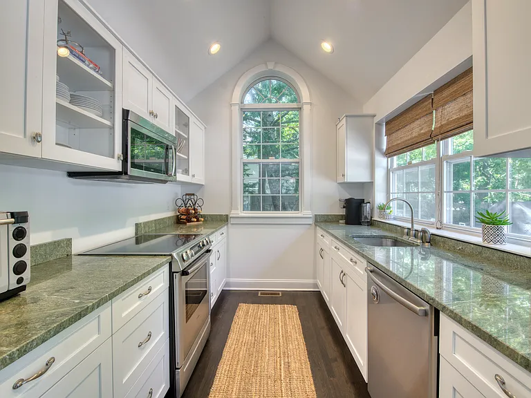 45 Wooded Oak Ln — Photo 7
