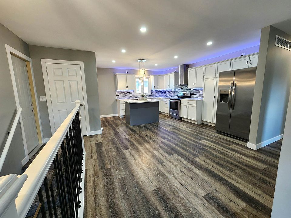 1654 Marmora Ave, Dubuque, IA 52001 Zillow