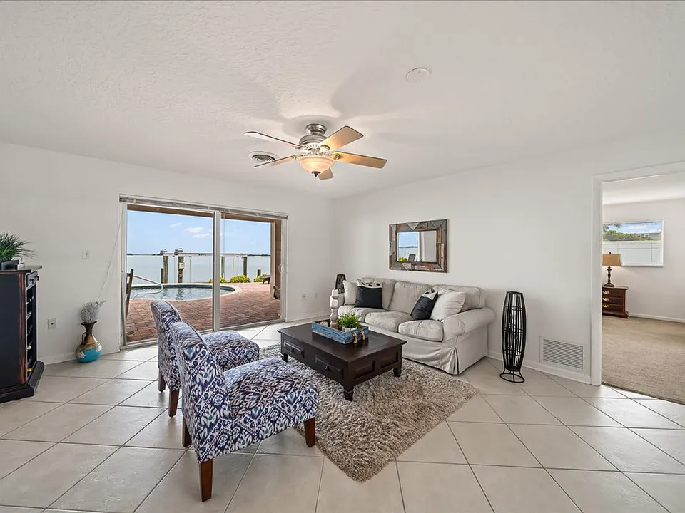 17 Country Club Rd #ID1351177P