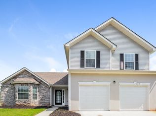 698 Burtons Cv, Hampton, GA 30228