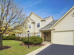 205 Glasgow Ln UNIT V2, Schaumburg, IL 60194