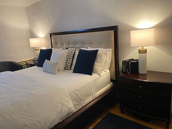 5th image of 5800 Arlington Ave APT 15F